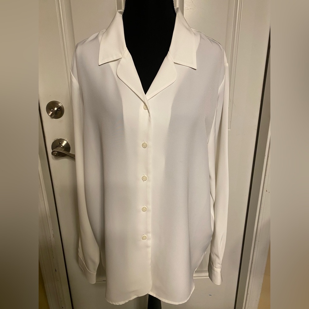 Liz Baker White Button Down Shirt Relaxed Fit